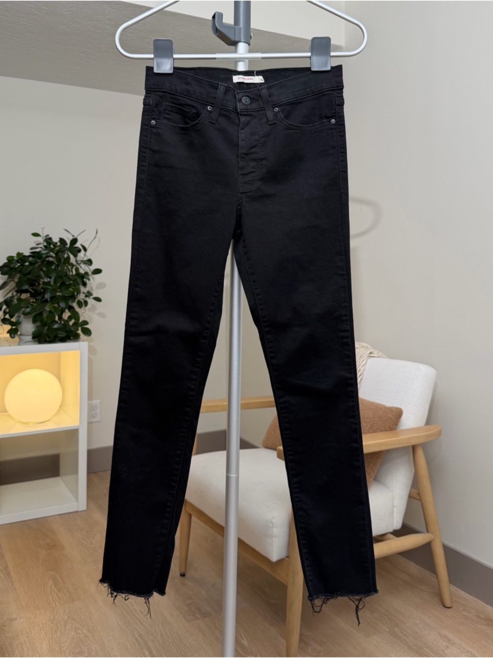 Women’s | Levi’s 311 Shaping Skinny Jeans, Black | Size 27